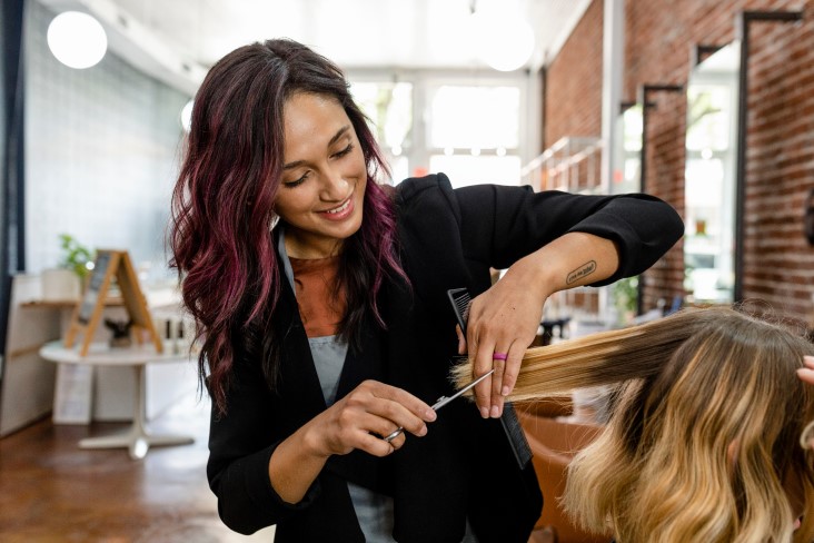 how to be lucrative beautician