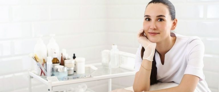 5 Reasons Why You Should Enroll in Esthetician School